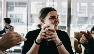 Álcool e remédios? O que nunca te disseram sobre juntar café à medicação