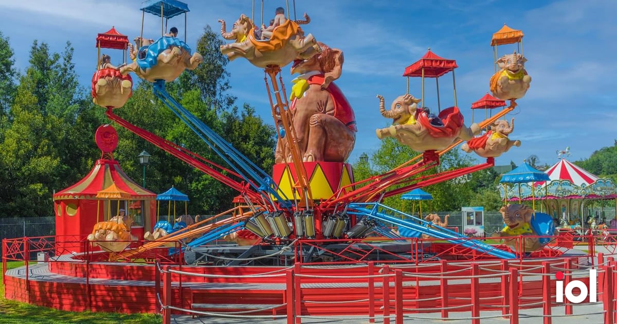 Montanhas-russas e piscinas: este parque faz lembrar a Disneyland, mas fica em Portugal - Notícias de hoje