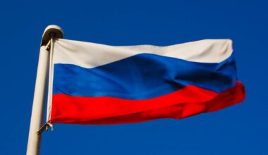 Um morto e vários feridos após Rússia afundar navio de guerra ucraniano