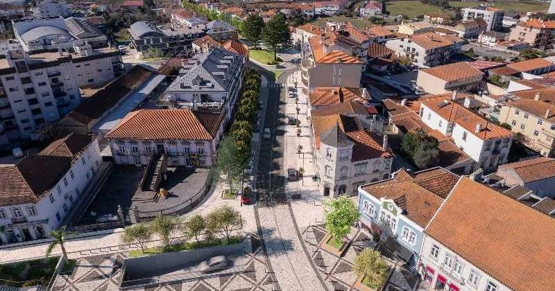 "Subestimada": cidade portuguesa ganha destaque internacional como destino de férias "acessível"