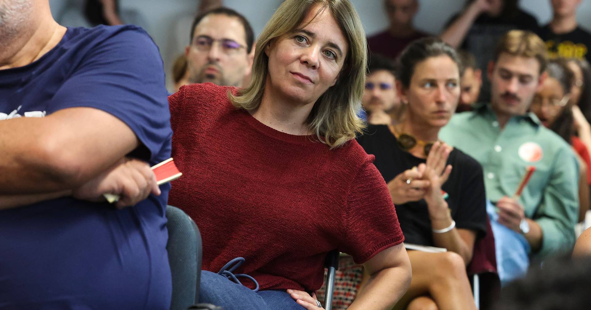 "Estou disposta a fazer esse caminho": Catarina Martins mais perto de Belém e acusa Governo de se esconder atrás de "cortinas de fumo"
