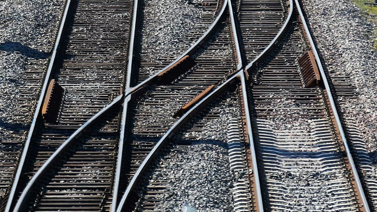 Um morto em atropelamento ferroviário em Cascais