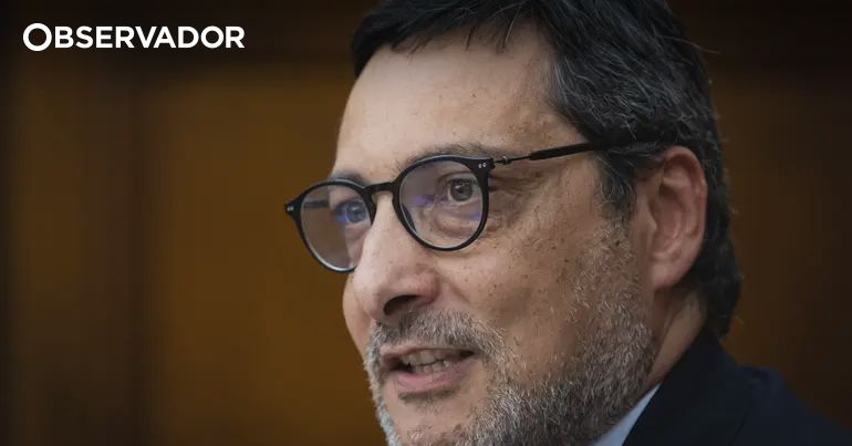 PS acusa Governo de truque e manipulação das tabelas do IRS – Observador