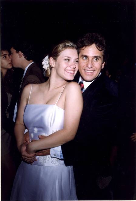 Marcos Frota e Carolina Dieckmann ficaram juntos de 1997 a 2004 e são pais de Davi, de 24 anos. — Foto: Reprodução