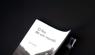 Mário Mesquita revela "O fim de um mundo" em livro da U.Porto