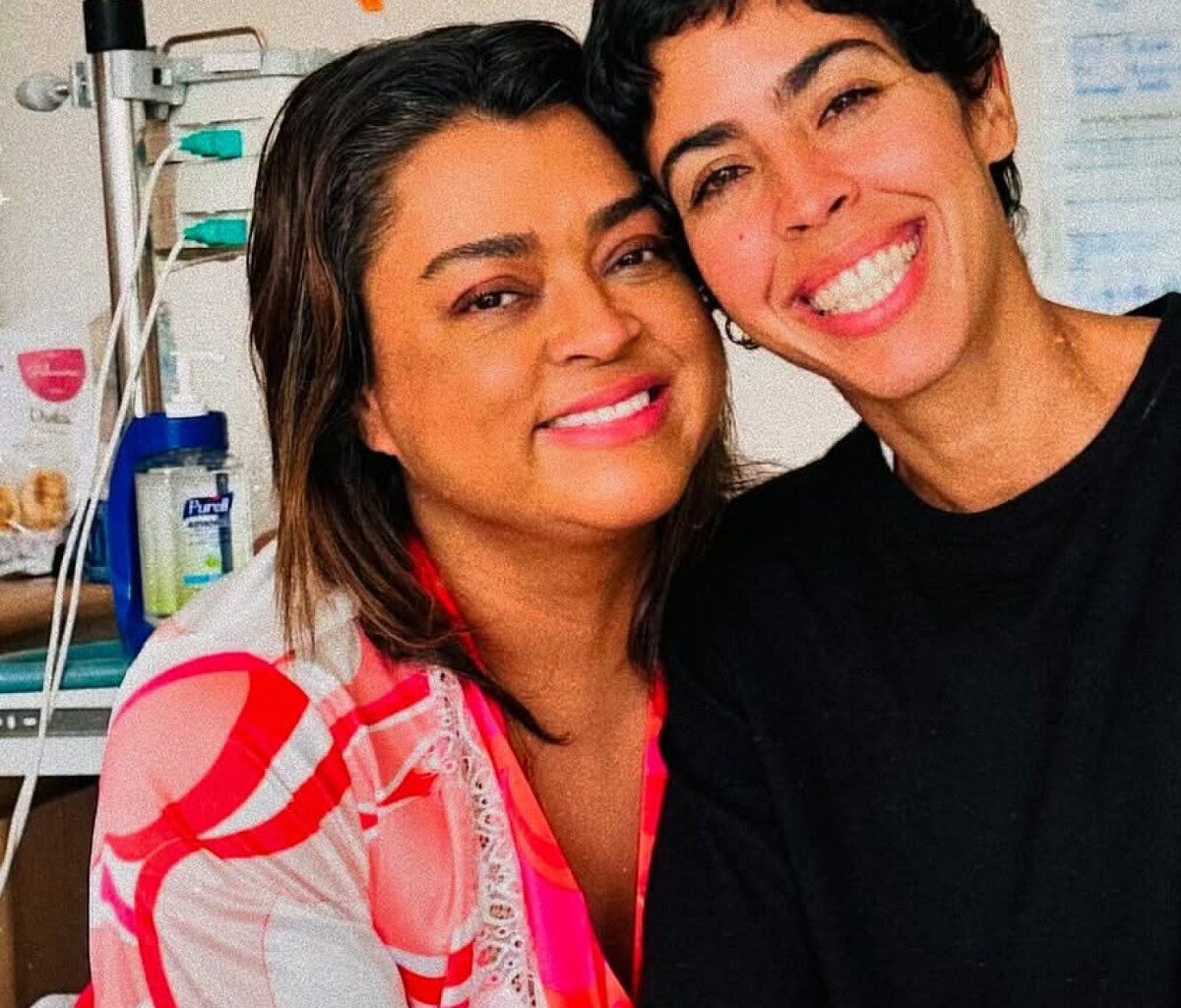 Bela Gil recorda conversa com Preta para ser 'barriga solidária' da irmã | Televisão