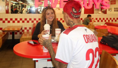 Preso desde julho, Oruam recebe primeira visita da noiva: 'Nunca deixa de sorrir' | Celebridades
