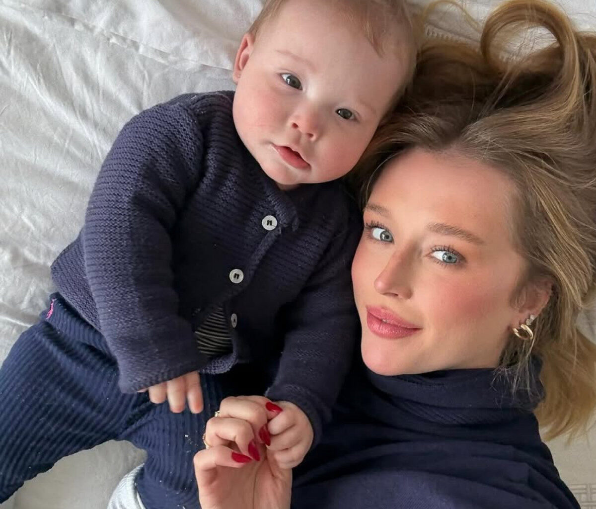 Duda Reis veste filha de morango e encanta seguidores | Celebridades