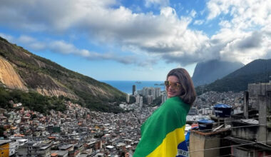 Kelly Key visita a Rocinha e relata experiência: 'Vida pulsa ali de um jeito único' | Celebridades