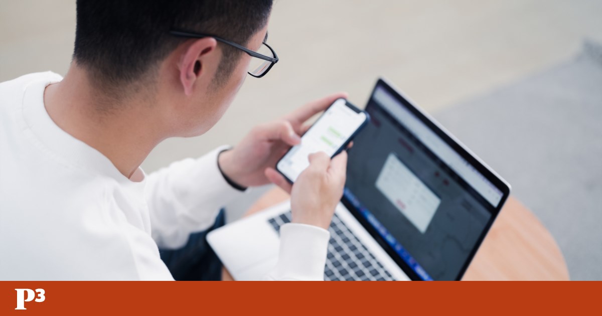 Face ao desemprego, os jovens chineses estão a pagar para fingir que trabalham | China