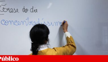 Há quase 19 mil docentes que vão estar a dar aulas numa nova escola em Setembro | Professores