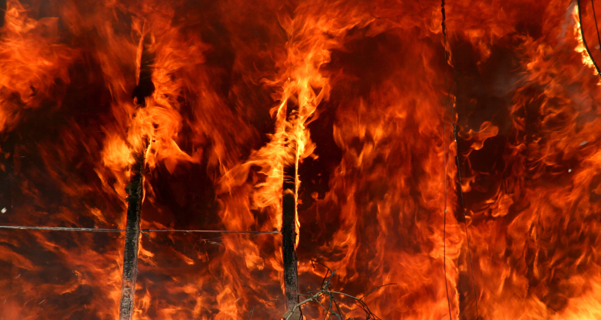 Cerca de 2.700 operacionais combatiam esta manhã principais fogos em Portugal
