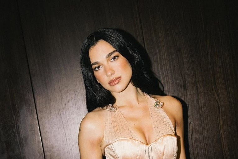 Dua Lipa manda recado em português para fãs brasileiros: “Vejo vocês em breve”