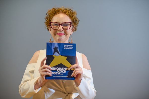 Fabiana Lian lança livro na W3 Sul no próximo sábado (23)