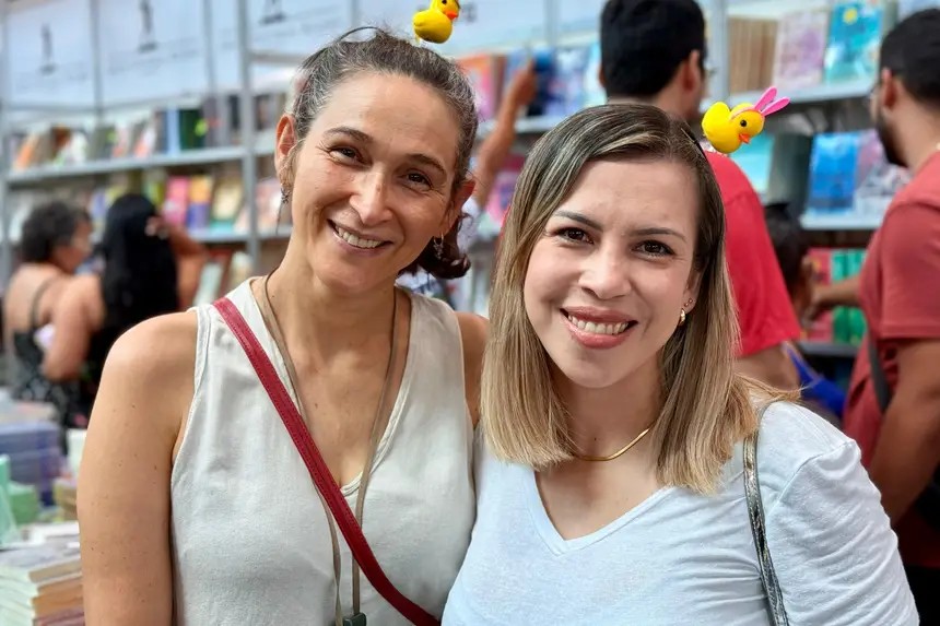 'Pato literário': tendência mundial vira febre na Feira do Livro em Belém - G1