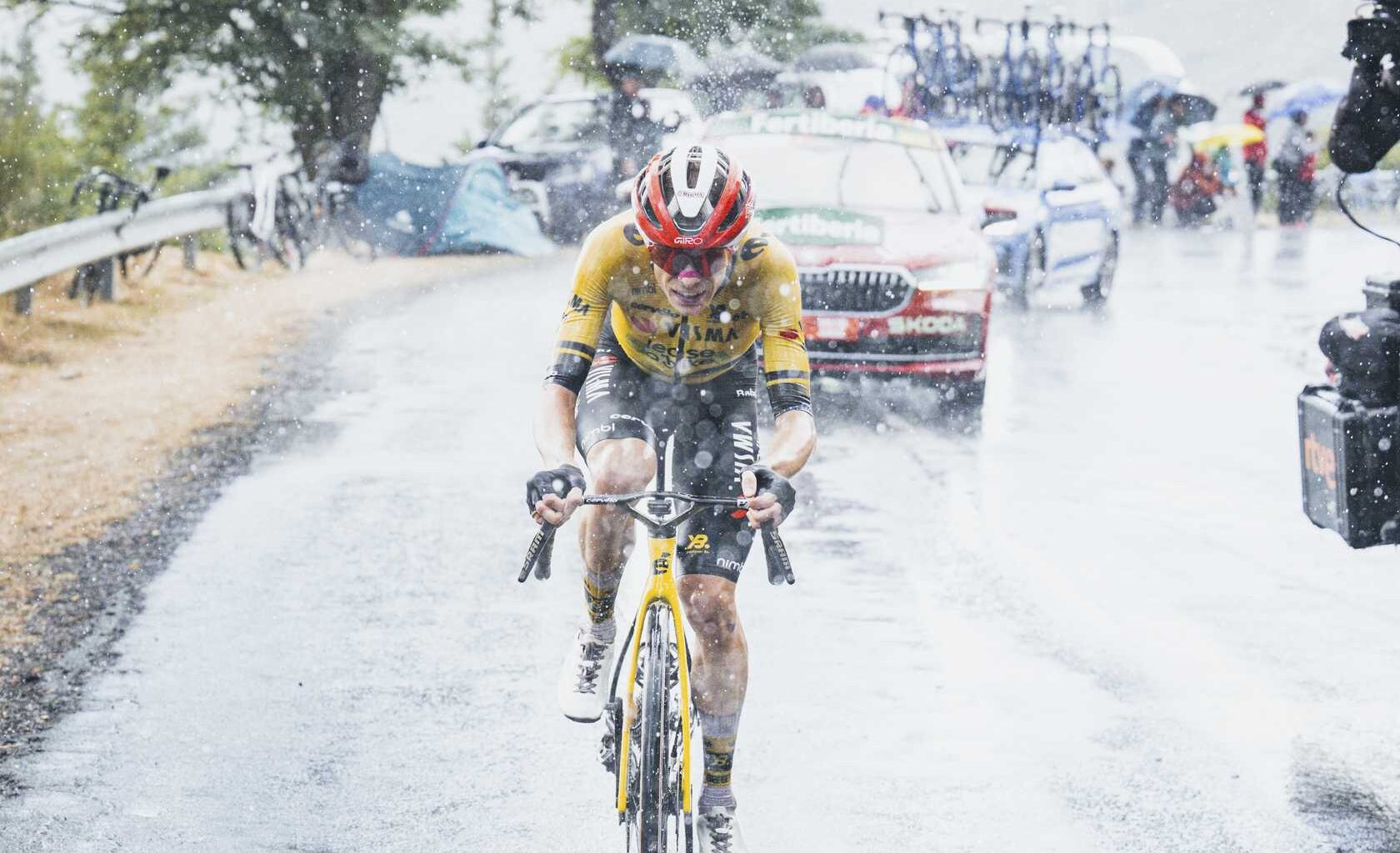Vuelta a Espanha 2025 | Etapa 9 | Vingegaard aproveita a solidão de João Almeida