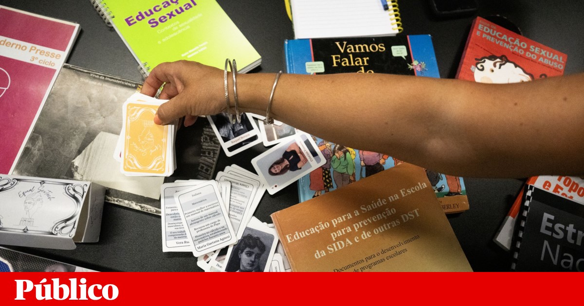 “A dimensão da educação sexual fica mais explícita” na disciplina de Cidadania | Educação