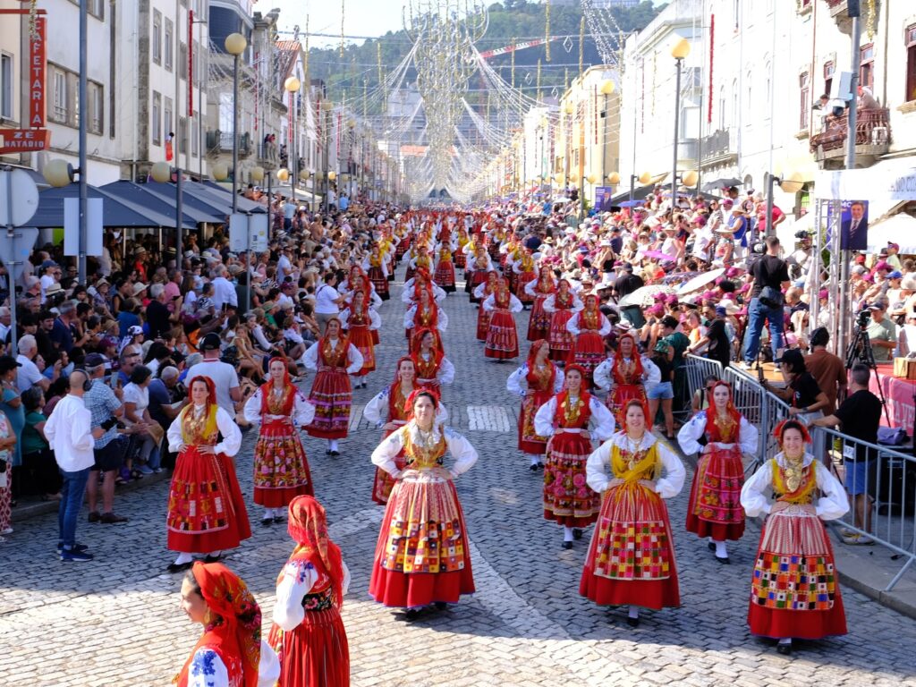 Viana: assim foi o desfile da mordomia na romaria d'agonia