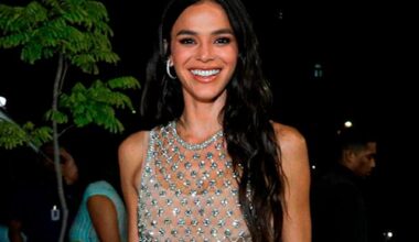 SBT TV | Bruna Marquezine faz troca de looks durante aniversário e exibe 3 produções