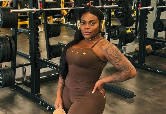 SBT TV | Jojo Todynho exibe barriga reta e cinturinha após perder mais de 70 kg