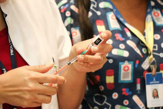 Vacinação contra gripe será oferecida em dois pontos neste sábado