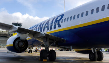 "Voem noutras companhias, não vos queremos!": Ryanair deixa mensagem polémica sobre política de bagagem e diz não pedir desculpa