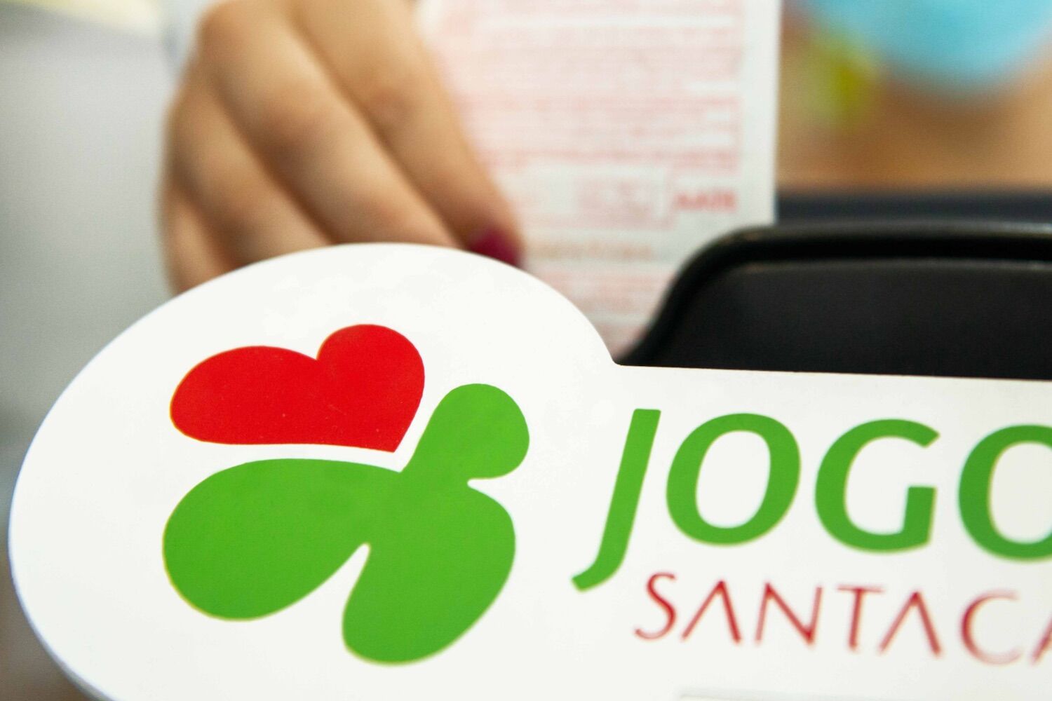 Foi registar o Euromilhões e foi uma raspadinha que o deixou milionário