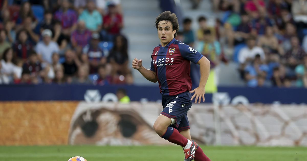 Levante avisa Benfica: «Não precisamos vender Carlos Álvarez»