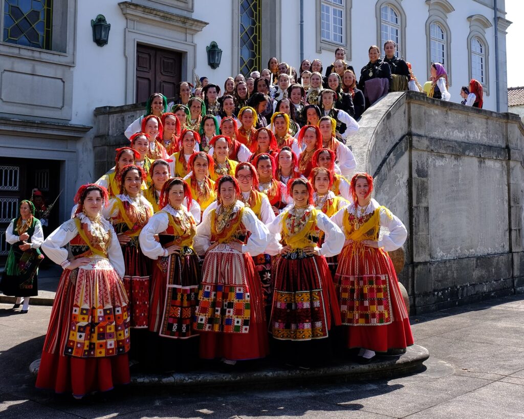 Viana: assim foi o desfile da mordomia na romaria d'agonia