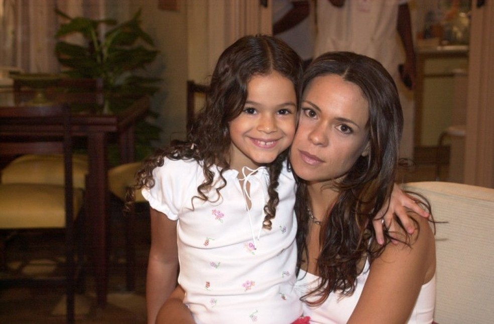 Bruna Marquezine e Vanessa Gerbelli — Foto: TV Globo/Divulgação
