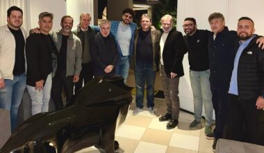 Tarcísio é recebido em jantar com empresários na casa de Latino