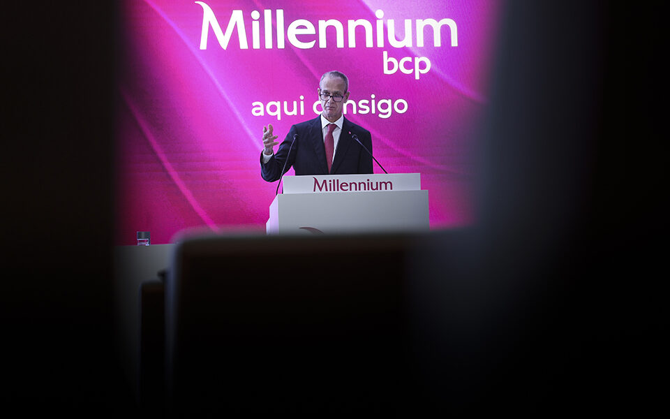 Preço médio do total do buyback do BCP foi de 0,6465 euros