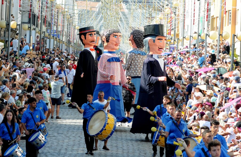 Viana: assim foi o desfile da mordomia na romaria d'agonia