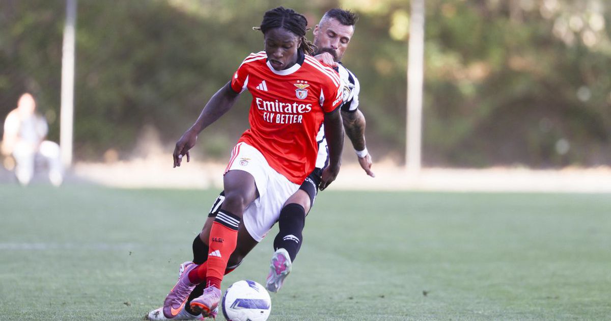 Portimonense vence Benfica B com quatro guarda-redes e... dois expulsos