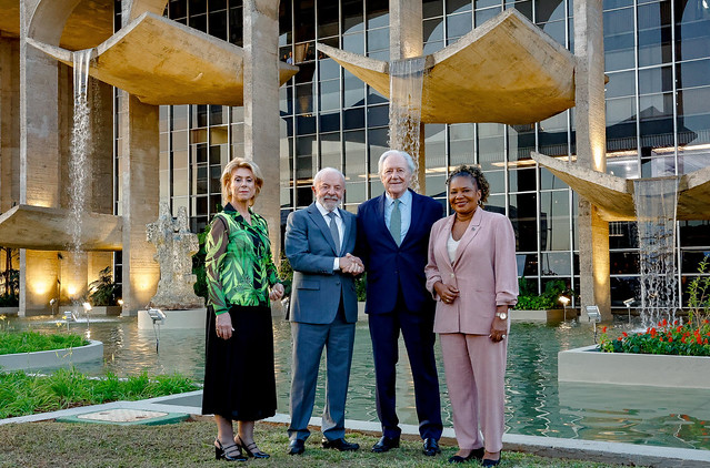 07.08.2025 - Inauguração do projeto de restauro dos Jardins de Burle Marx e instalação de escultura na fachada do Palácio da Justiça