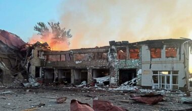 Rússia intensifica ofensiva e conquista nova cidade ucraniana