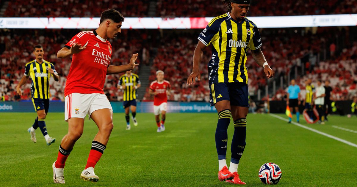 Benfica: Nice negoceia empréstimo de Tiago Gouveia