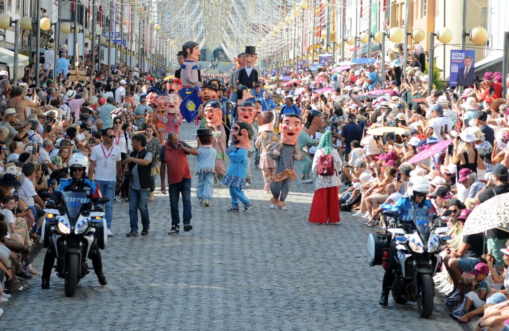 Viana: assim foi o desfile da mordomia na romaria d'agonia