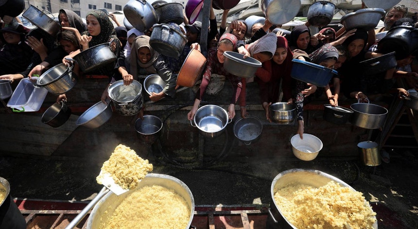 Amnistia Internacional acusa Israel de "campanha deliberada de fome" em Gaza