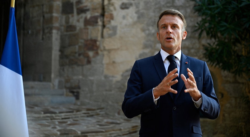 Acusações “errôneas e abjetas”. Emmanuel Macron diz que Netanyahu ofendeu toda a França