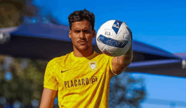 Mercado: Alverca oficializa 31.º reforço