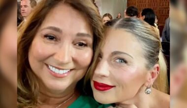 Professora Helena e Maria Joaquina se reencontram no México