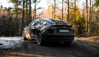 Os noruegueses perderam a vergonha de ter um Tesla