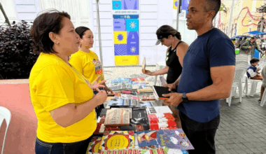 Recife realiza campanha de doação de livros para bibliotecas municipais