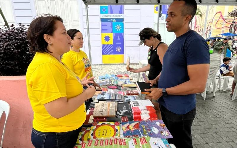 Recife realiza campanha de doação de livros para bibliotecas municipais