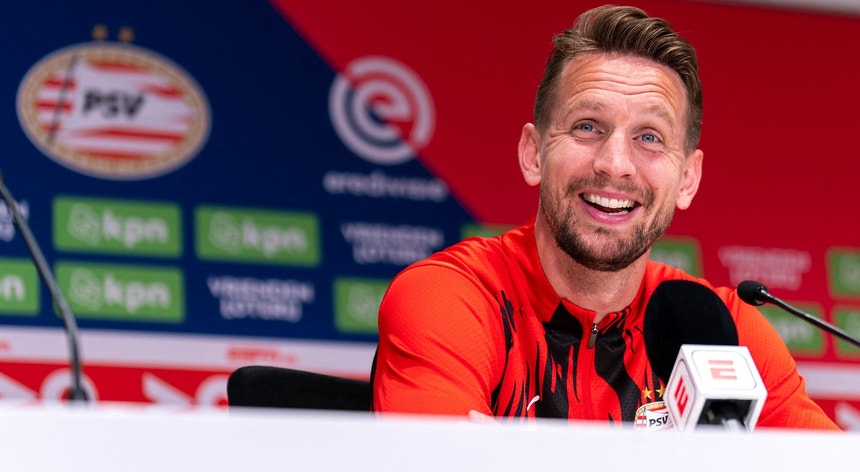Luuk de Jong é reforço surpresa do FC Porto