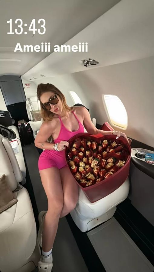 Virginia Fonseca ostenta caixa de morango do amor - MidiaNews