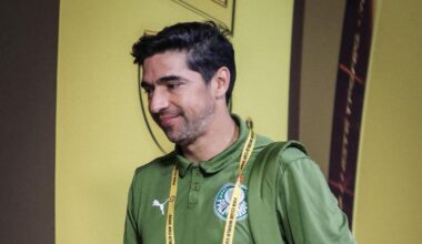 Palmeiras de Abel Ferreira bate Botafogo graças a ex-FC Porto