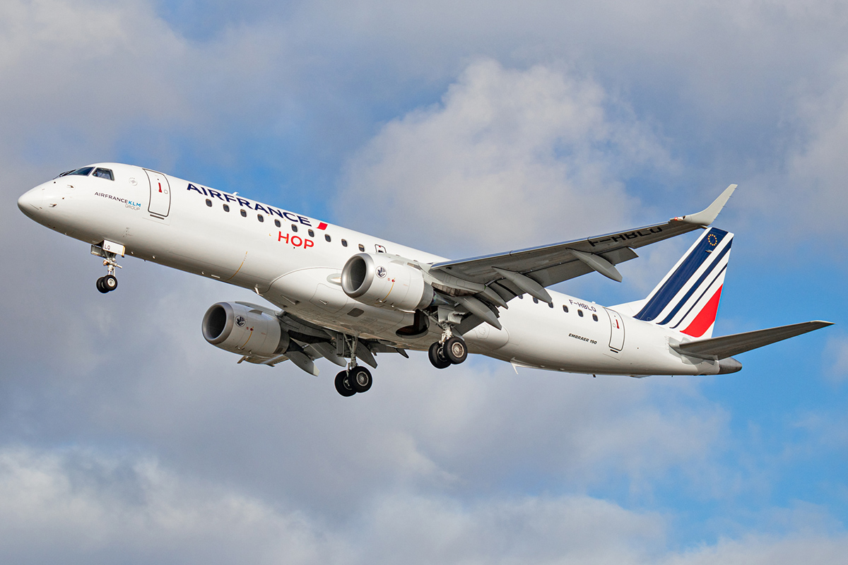 Franceses da Hop! colocam para voar três aviões Embraer que eram da sua companhia aérea irmã