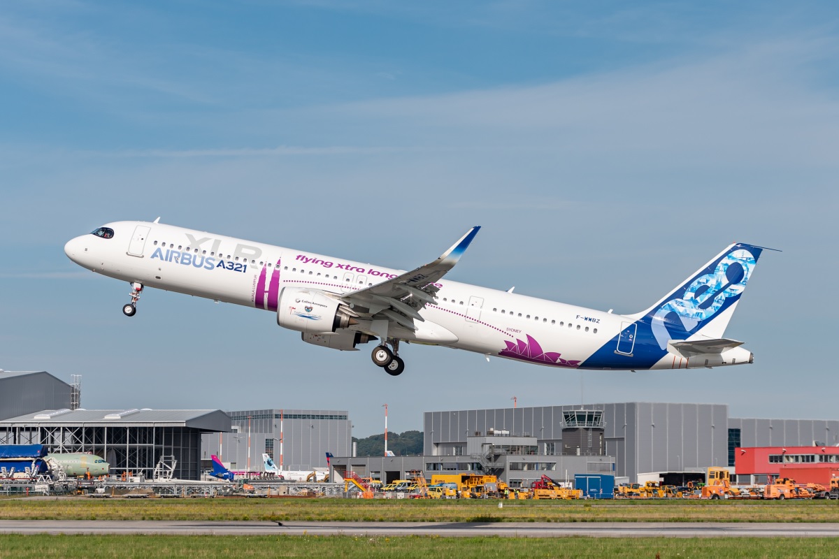 Airbus A321XLR decola de Toulouse